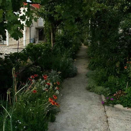 Apartment Apartments By The Sea Zablace, Sibenik - 4222 Zablace