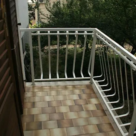 Apartment Apartments By The Sea Zablace, Sibenik - 4222